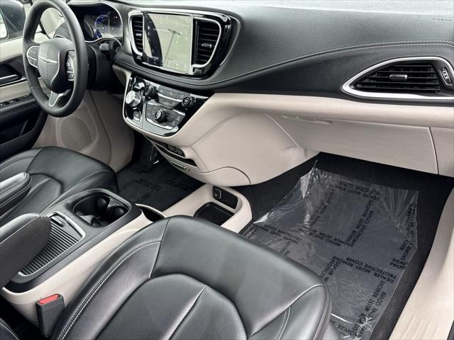 used 2023 Chrysler Pacifica Hybrid car, priced at $27,900