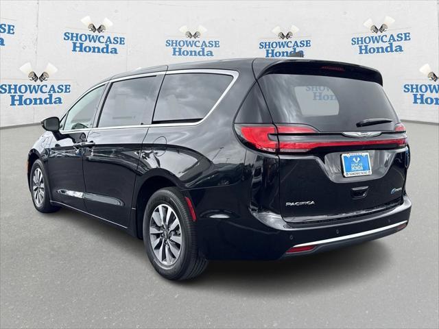 used 2023 Chrysler Pacifica Hybrid car, priced at $27,900