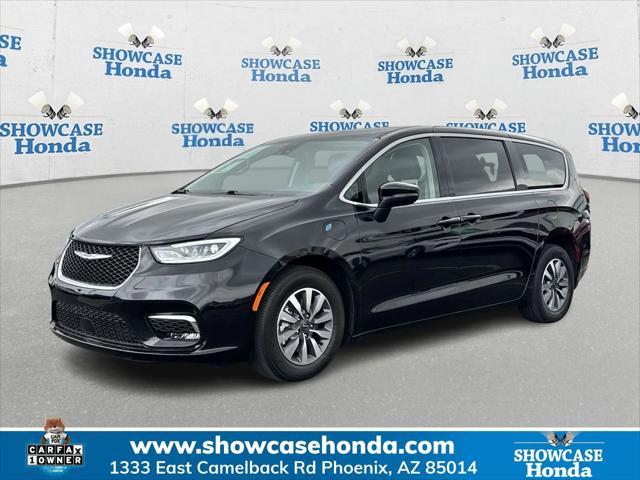 used 2023 Chrysler Pacifica Hybrid car, priced at $27,900