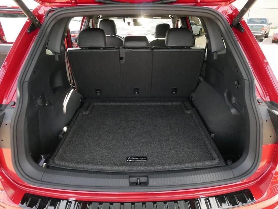 new 2024 Volkswagen Tiguan car, priced at $37,621