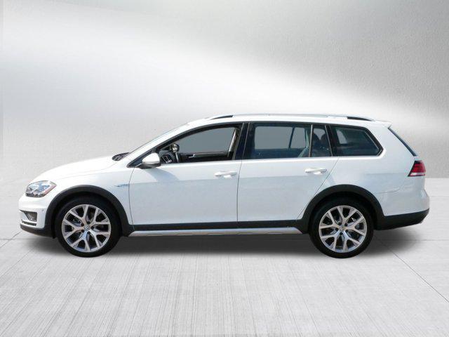 used 2018 Volkswagen Golf Alltrack car, priced at $29,998
