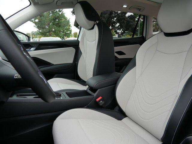 new 2025 Volkswagen Tiguan car, priced at $36,676