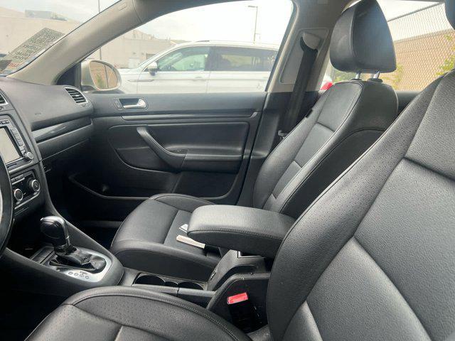 used 2013 Volkswagen Jetta SportWagen car, priced at $9,997