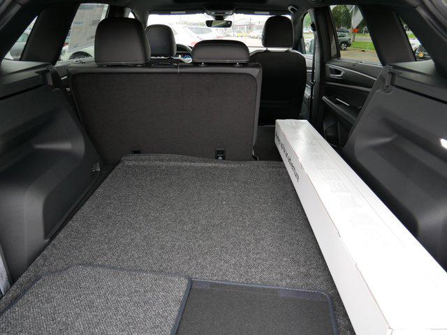 new 2026 Volkswagen Atlas Cross Sport car, priced at $48,394