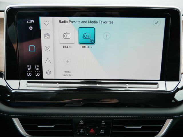 new 2025 Volkswagen Atlas car, priced at $45,045