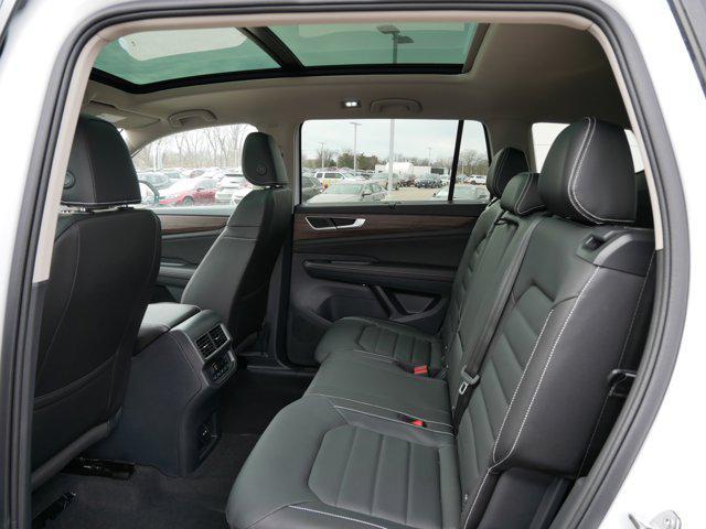 new 2025 Volkswagen Atlas car, priced at $48,806
