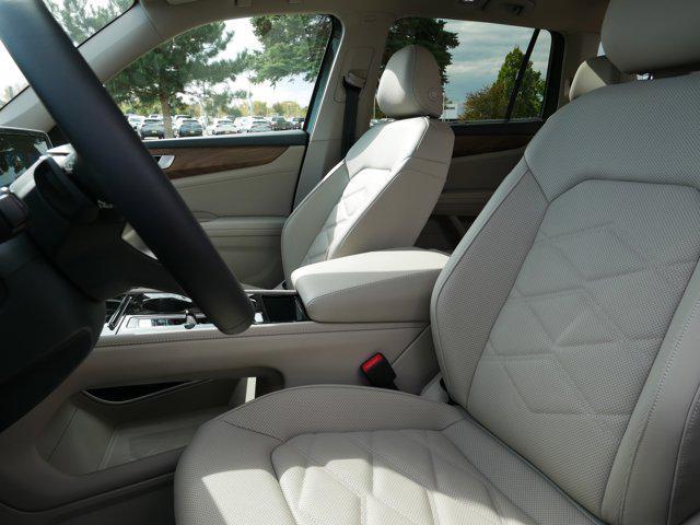 new 2026 Volkswagen Atlas car, priced at $50,626