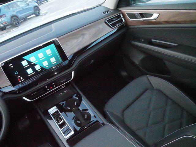 used 2025 Volkswagen Atlas car, priced at $34,998