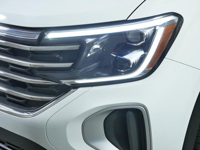 used 2024 Volkswagen Atlas car, priced at $35,998
