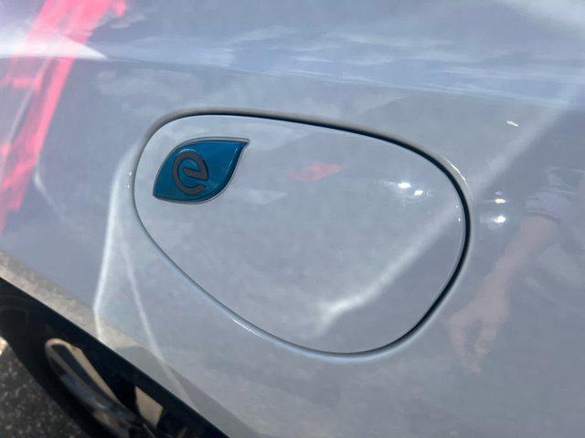 used 2023 Chrysler Pacifica Hybrid car, priced at $24,998