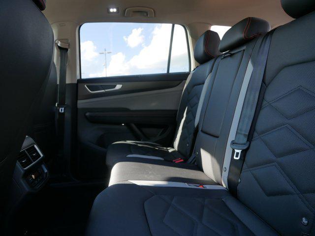 new 2025 Volkswagen Atlas car, priced at $45,510