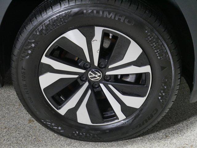 used 2024 Volkswagen Atlas car, priced at $35,998