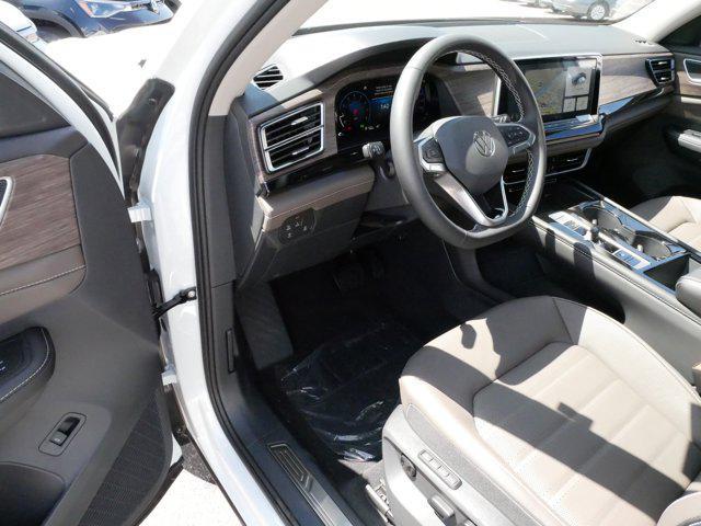 new 2025 Volkswagen Atlas car, priced at $49,306