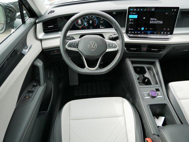 new 2025 Volkswagen Tiguan car, priced at $36,676