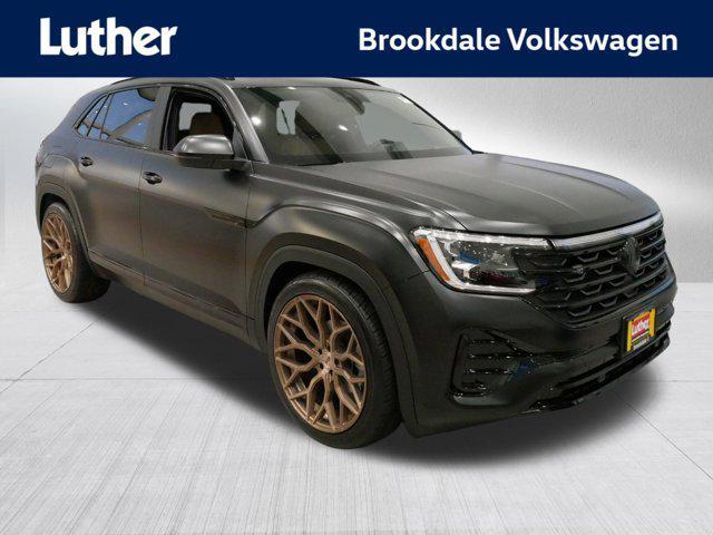 new 2024 Volkswagen Atlas Cross Sport car, priced at $48,321