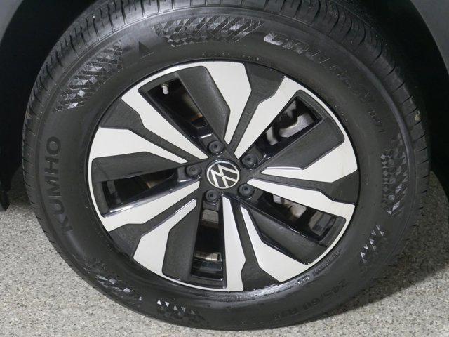 used 2024 Volkswagen Atlas car, priced at $36,998