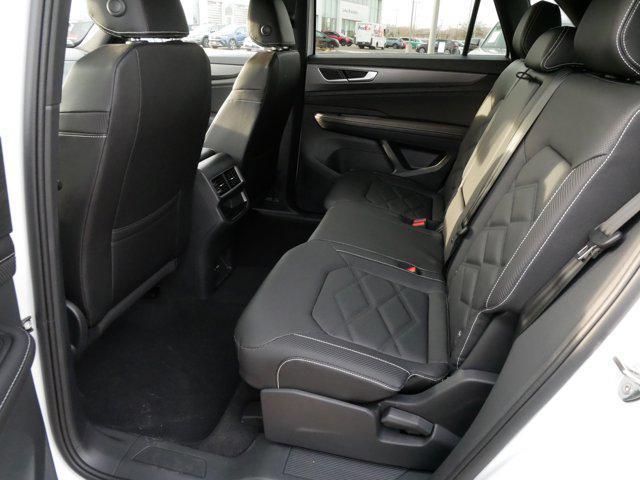 new 2025 Volkswagen Atlas Cross Sport car, priced at $39,215