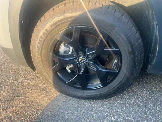 used 2025 Volkswagen Atlas car, priced at $42,997