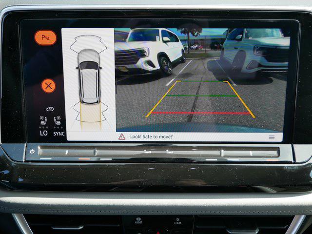 new 2025 Volkswagen Atlas car, priced at $46,956