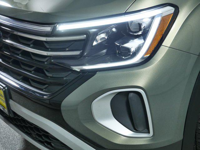 used 2024 Volkswagen Atlas car, priced at $42,998