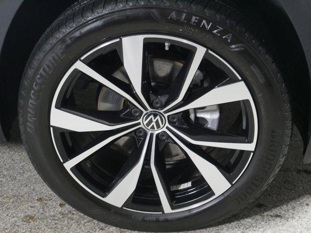 used 2024 Volkswagen Atlas car, priced at $45,998
