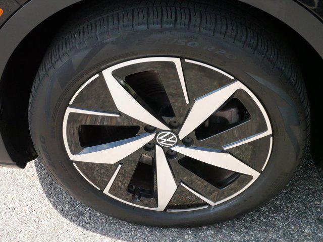 used 2023 Volkswagen ID.4 car, priced at $24,998