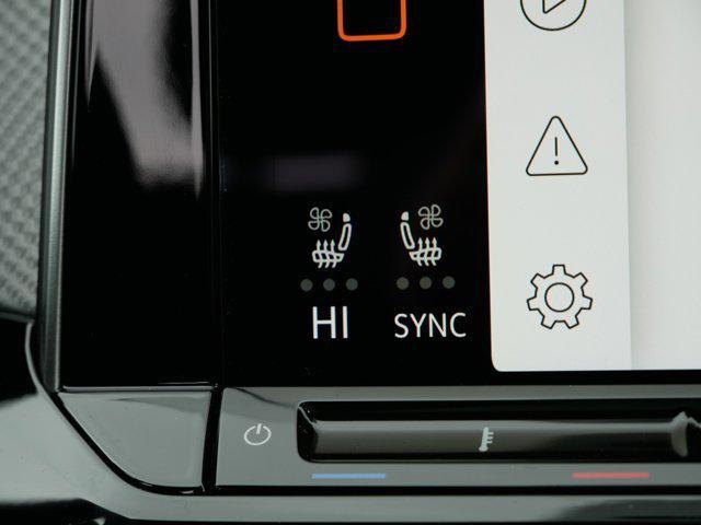 new 2025 Volkswagen Atlas car, priced at $47,956