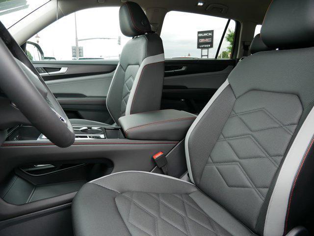new 2025 Volkswagen Atlas car, priced at $45,806