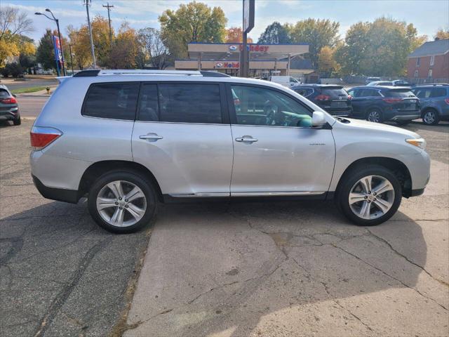 used 2013 Toyota Highlander car, priced at $11,695