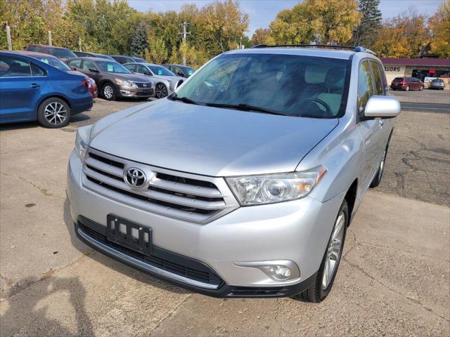 used 2013 Toyota Highlander car, priced at $11,695