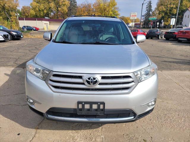 used 2013 Toyota Highlander car, priced at $11,695