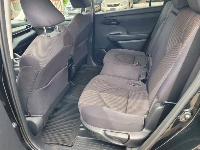 used 2021 Toyota Highlander car, priced at $24,995