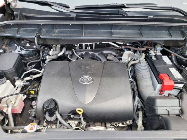 used 2021 Toyota Highlander car, priced at $24,995