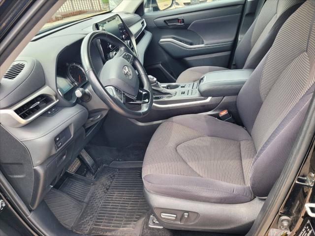 used 2021 Toyota Highlander car, priced at $24,995