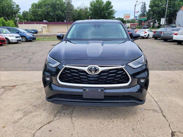 used 2021 Toyota Highlander car, priced at $24,995
