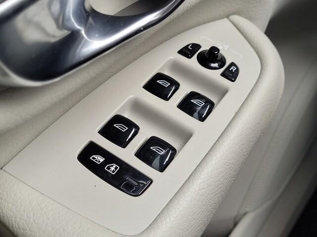 used 2020 Volvo XC90 car, priced at $25,950