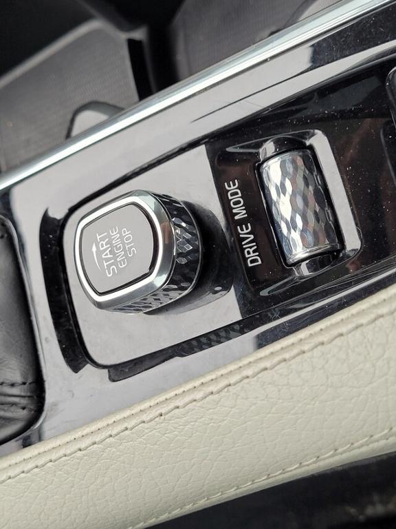 used 2020 Volvo XC90 car, priced at $25,950