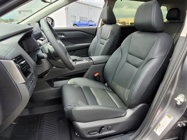 new 2025 Nissan Rogue car, priced at $40,258