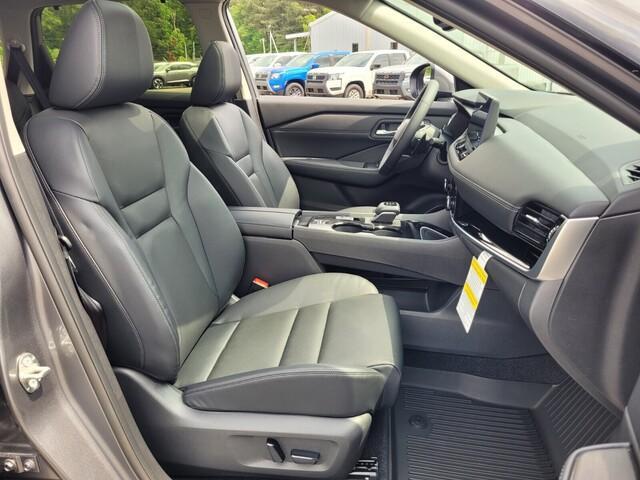 new 2025 Nissan Rogue car, priced at $40,258