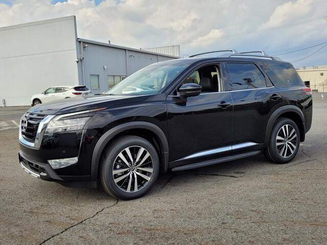 new 2024 Nissan Pathfinder car, priced at $46,560
