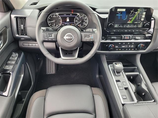 new 2025 Nissan Pathfinder car, priced at $42,250