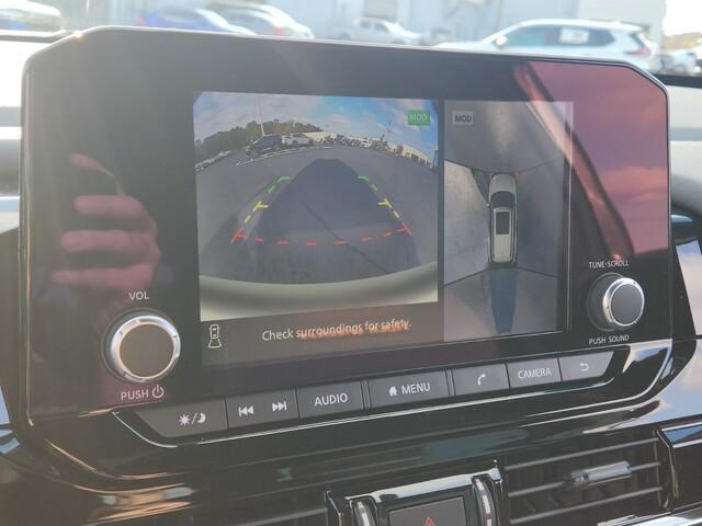 new 2025 Nissan Pathfinder car, priced at $38,661