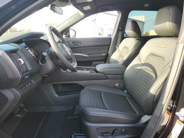 new 2025 Nissan Pathfinder car, priced at $38,661
