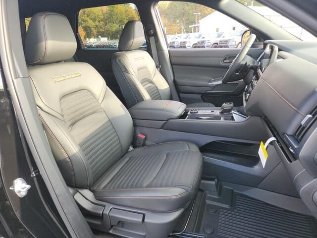 new 2025 Nissan Pathfinder car, priced at $38,661