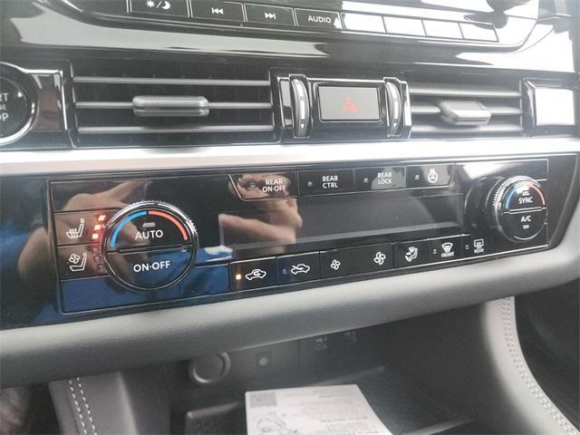 new 2025 Nissan Pathfinder car, priced at $43,285