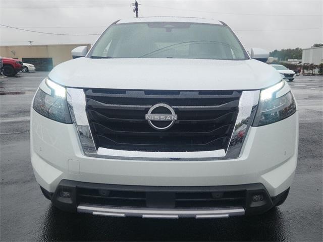 new 2025 Nissan Pathfinder car, priced at $43,285