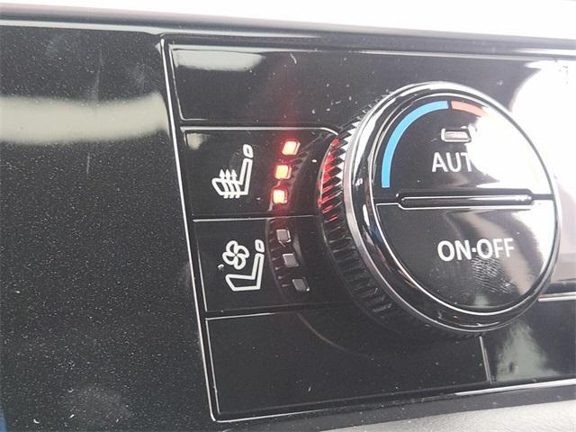 new 2025 Nissan Pathfinder car, priced at $43,285