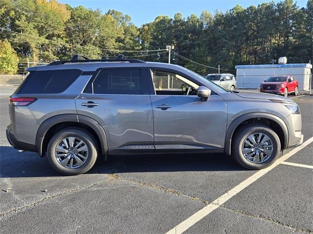 new 2025 Nissan Pathfinder car, priced at $34,887