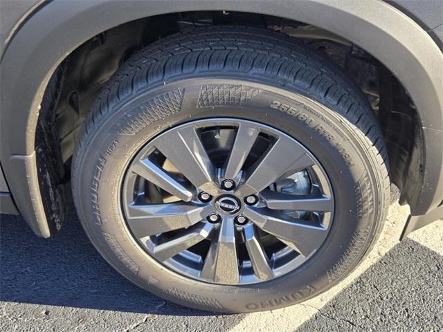 new 2025 Nissan Pathfinder car, priced at $34,887