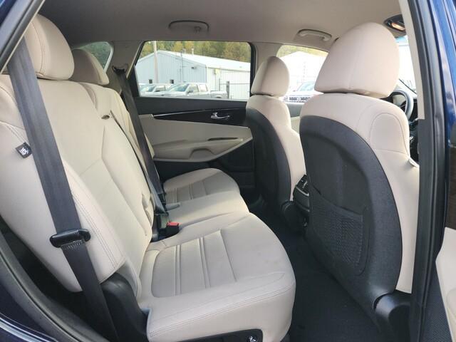 used 2020 Kia Sorento car, priced at $12,400